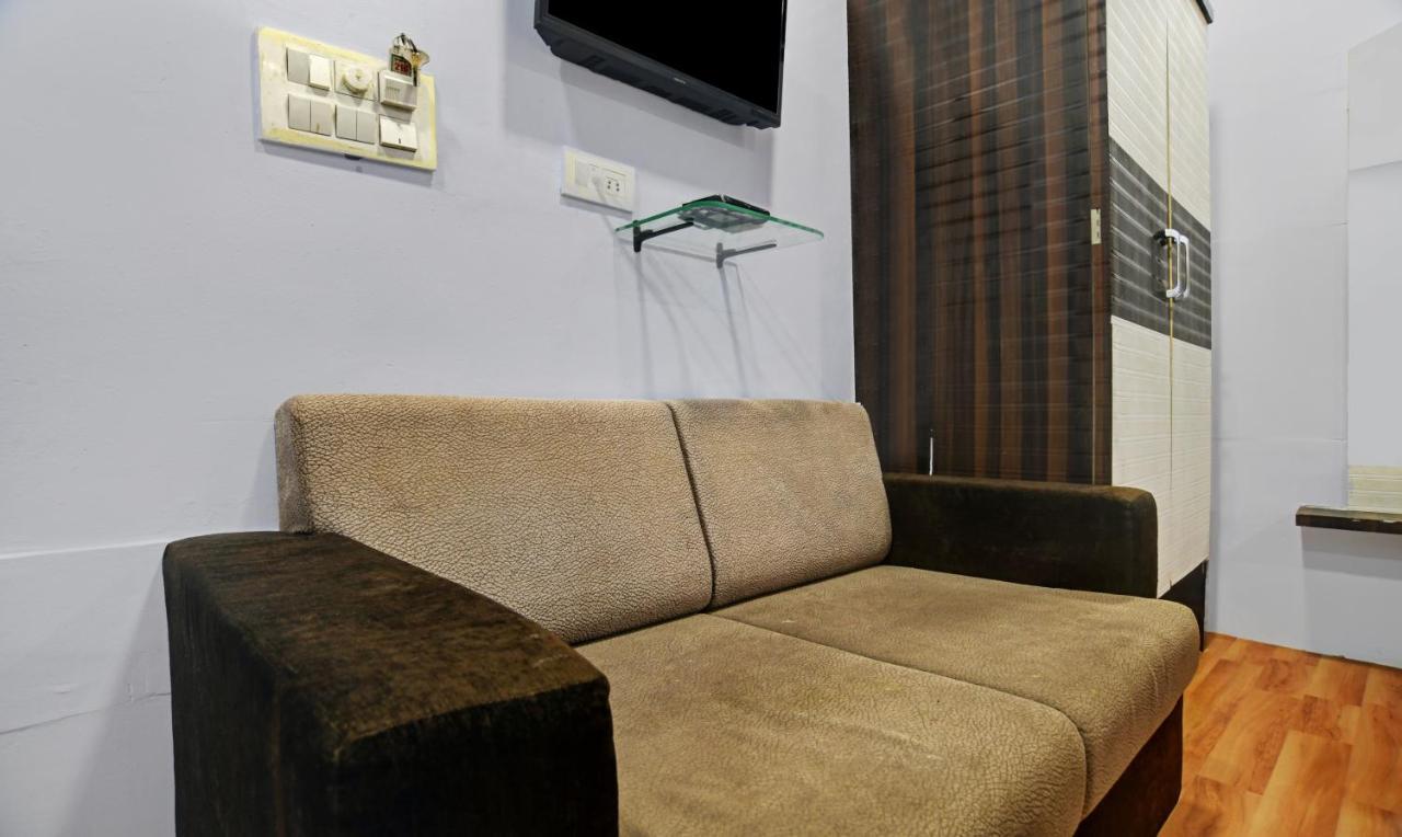 Treebo Trip Utsav Inn Indore Eksteriør bilde