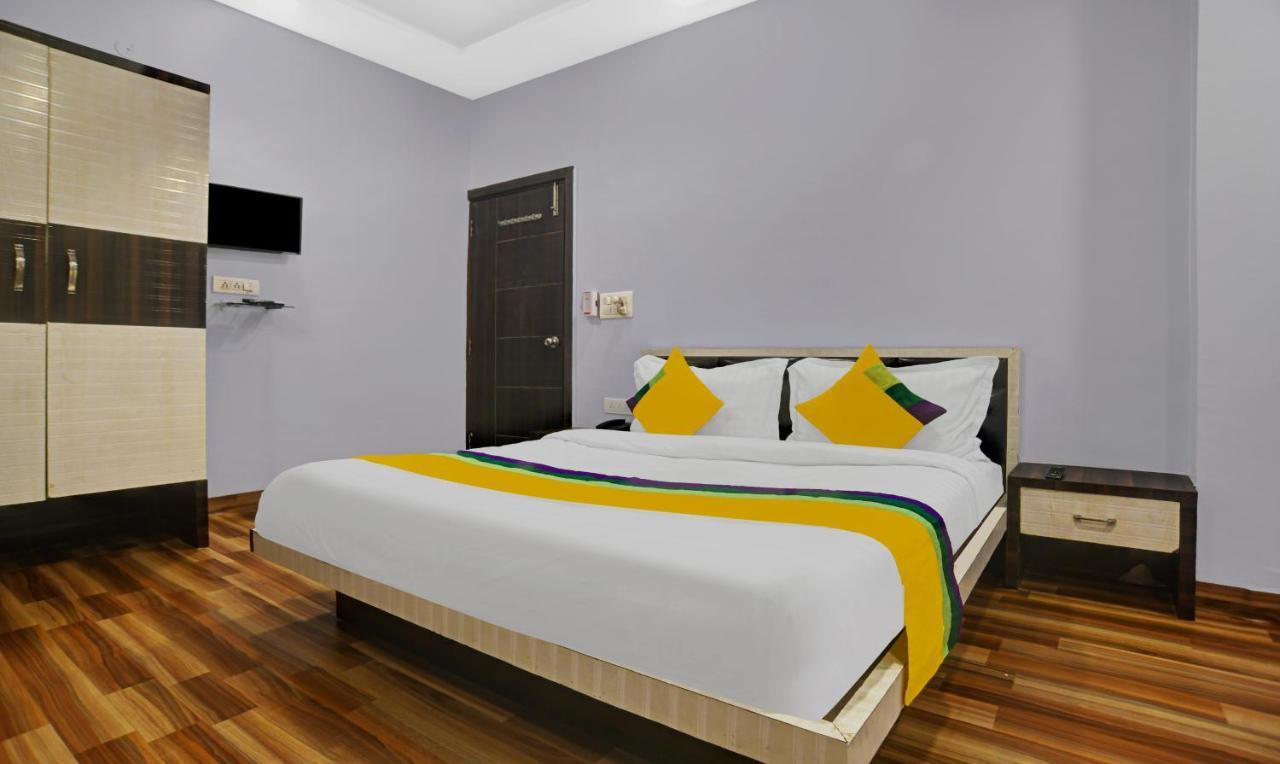 Treebo Trip Utsav Inn Indore Eksteriør bilde