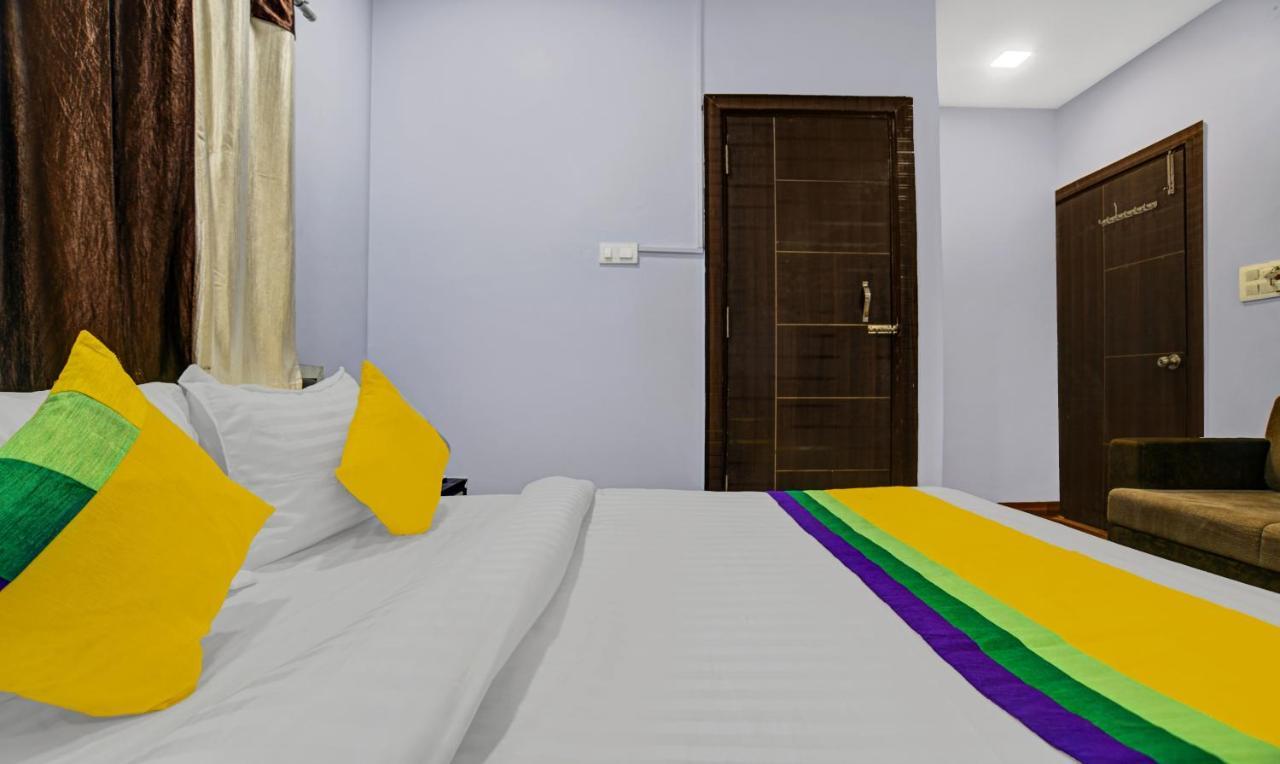 Treebo Trip Utsav Inn Indore Eksteriør bilde